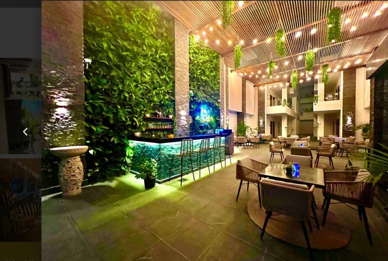 The 95m Penthouse Boutiqu Appartement *